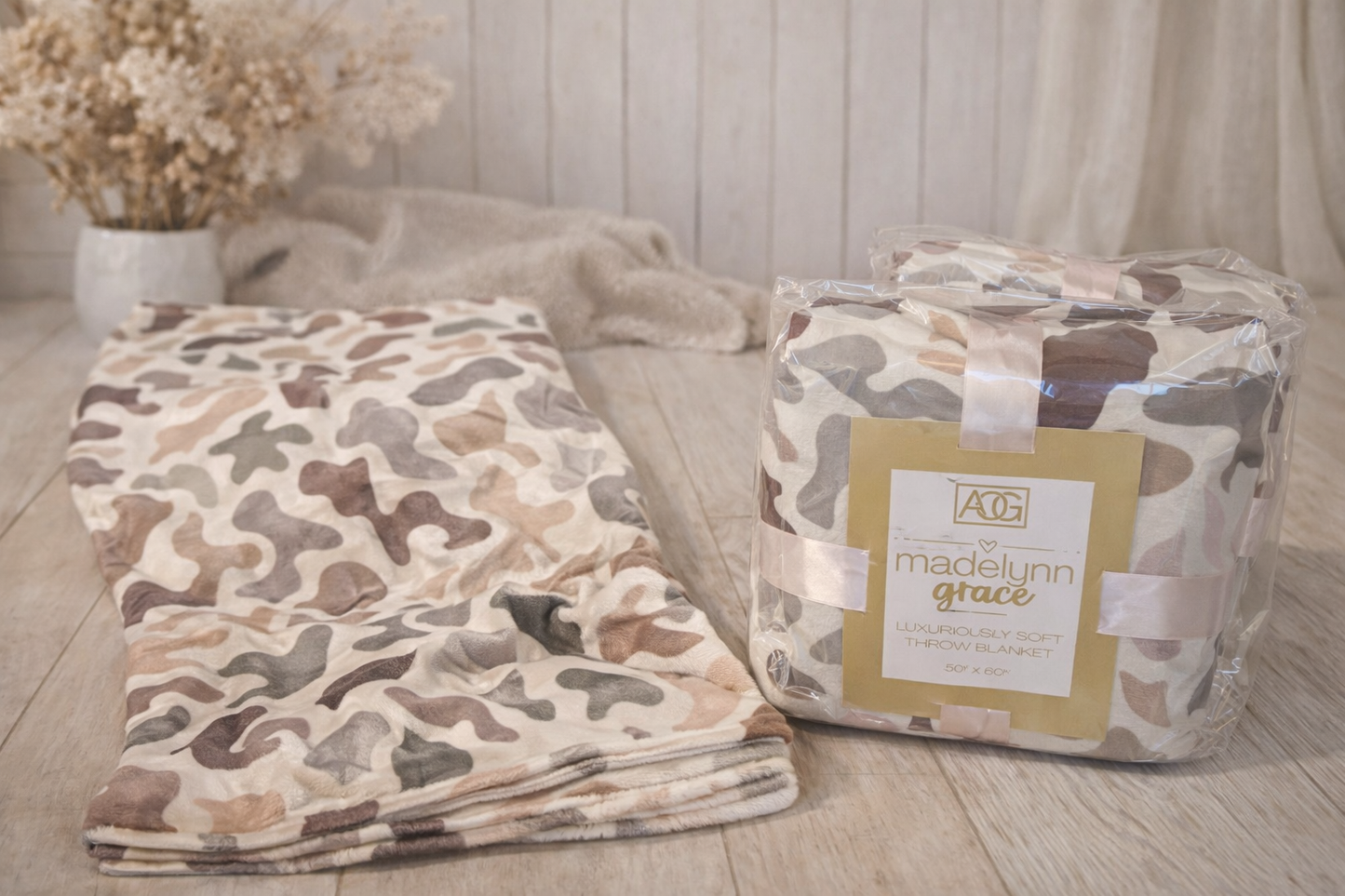 Madelynn Grace Luxe Fleece Blankets