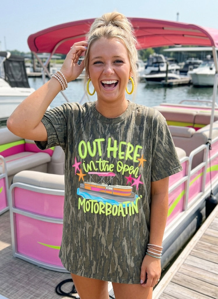 Mossy Oak Motorboatin' Tee