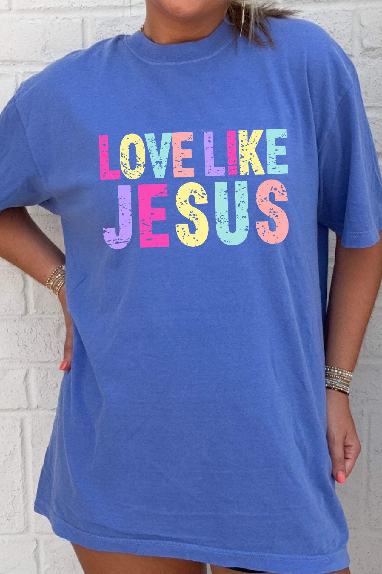 Distressed Love Like Jesus Tees